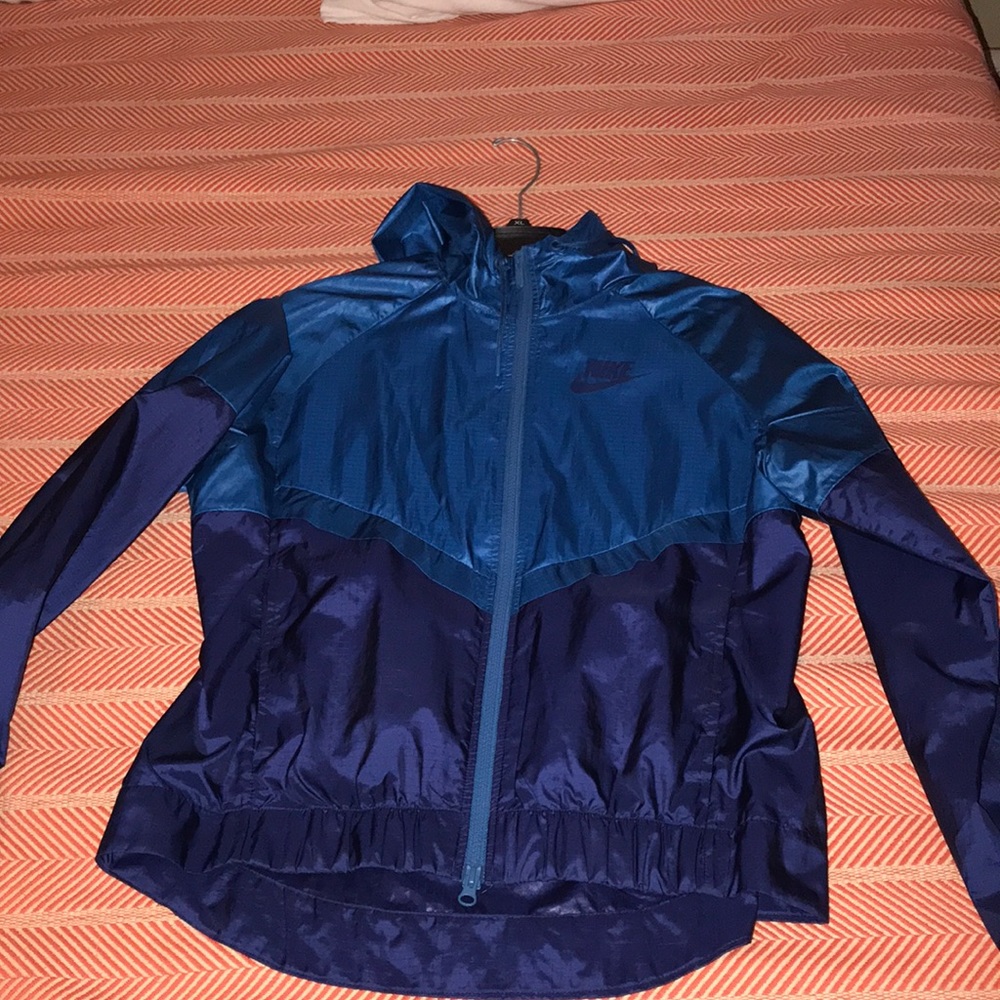 Nike woman’s jacket